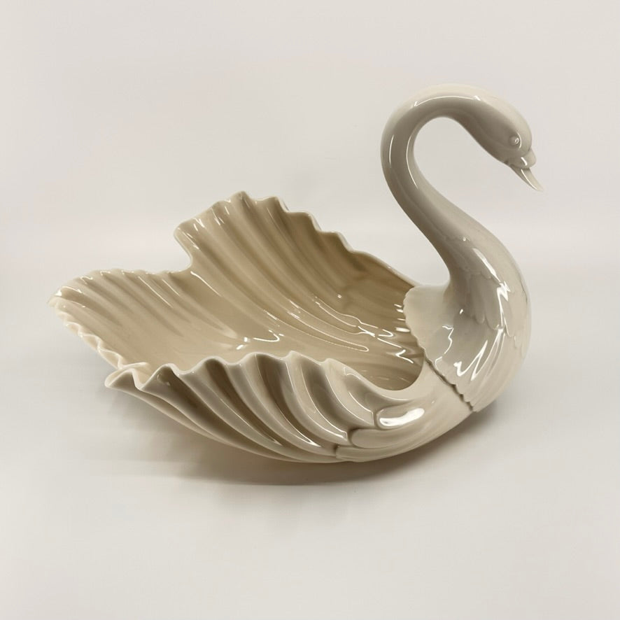 Porcelain Swan Bowl