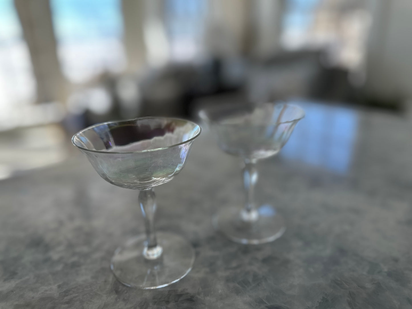 Iridescent coupe (Set of 4)