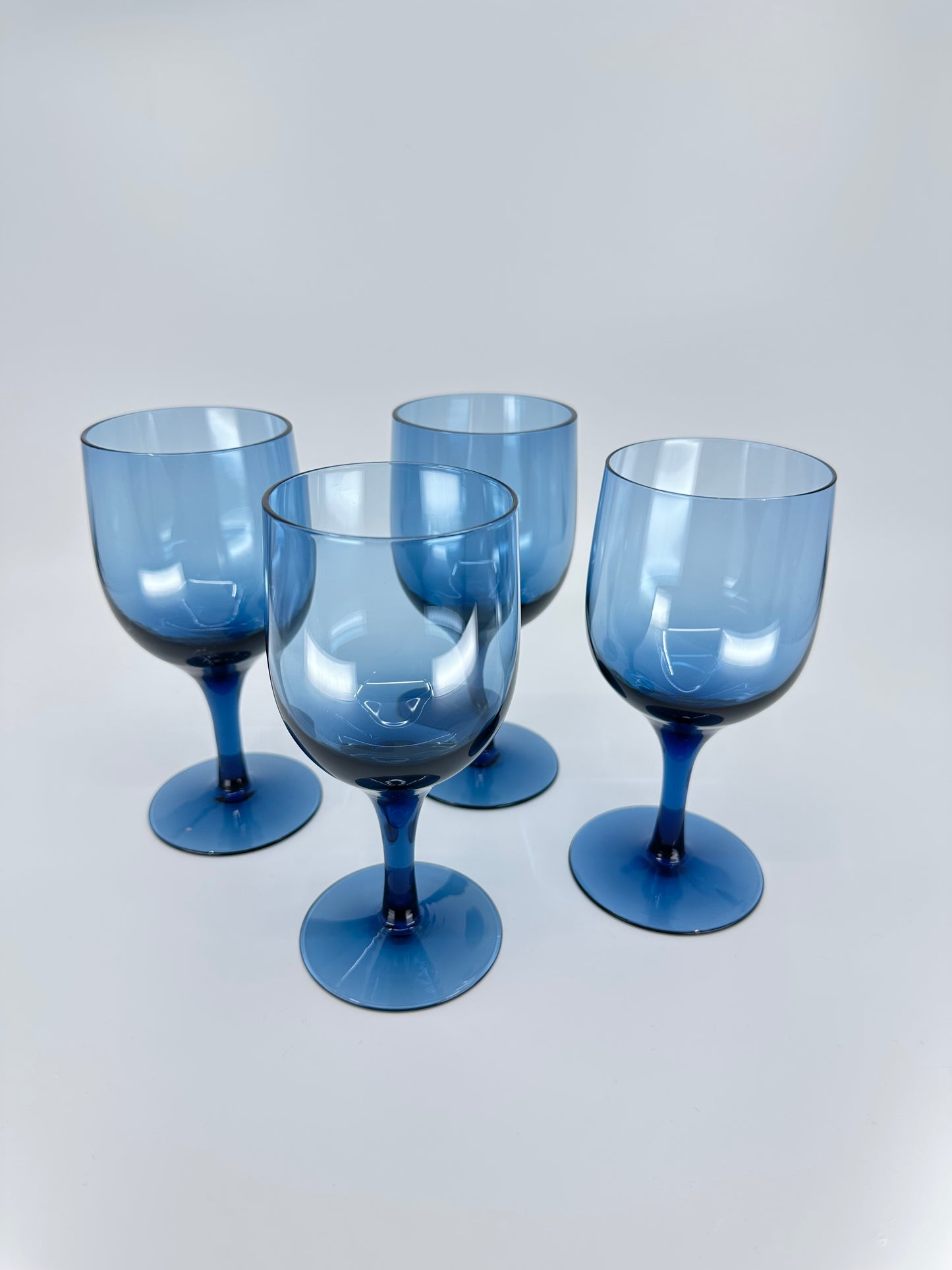 Retro Smoke Blue Wine Glasses (Set of 4)